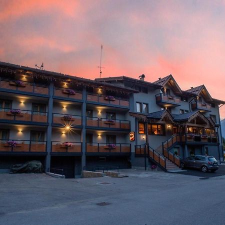 Hotel Fantelli Folgarida Kültér fotó