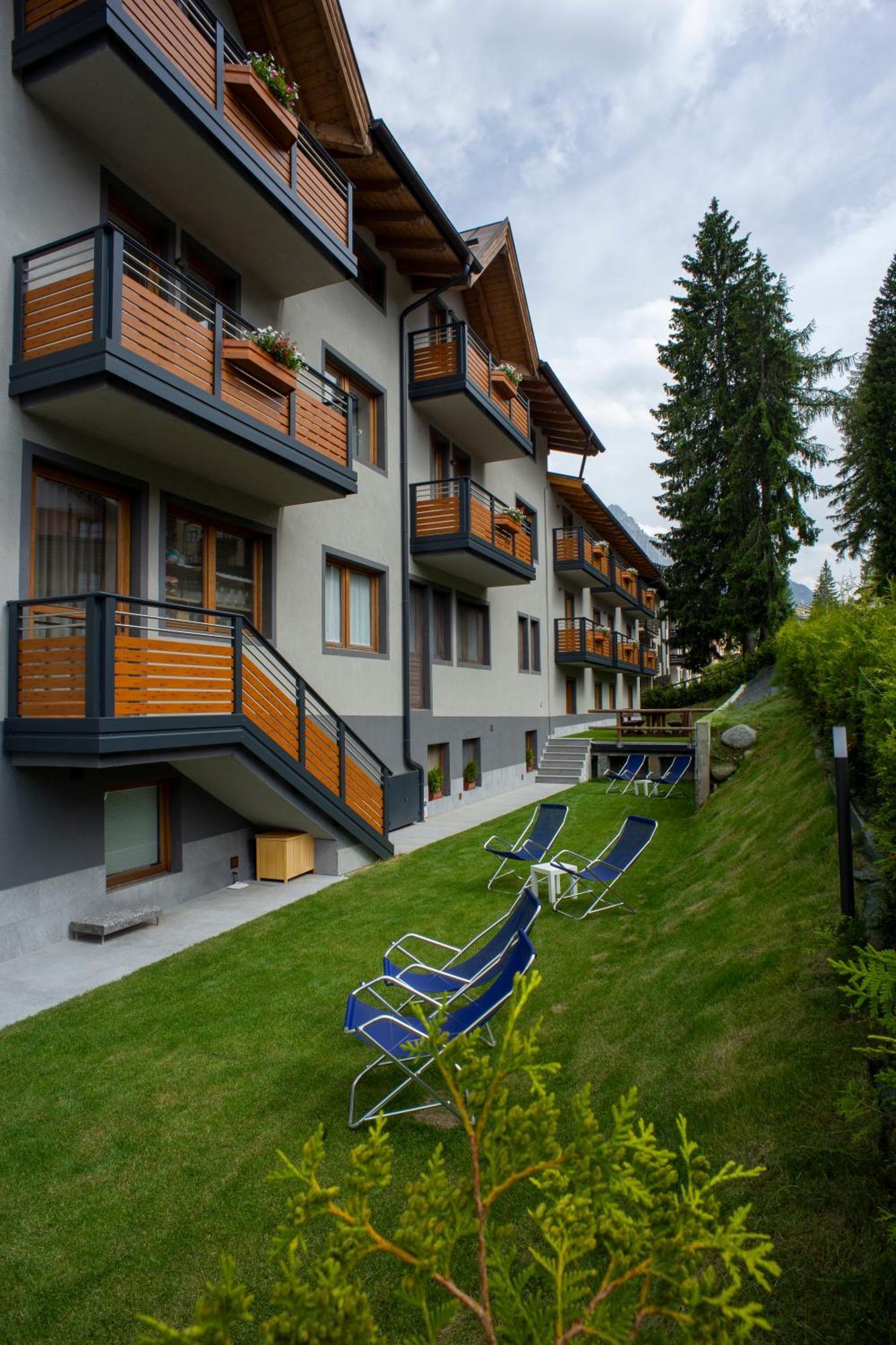 Hotel Fantelli Folgarida Kültér fotó