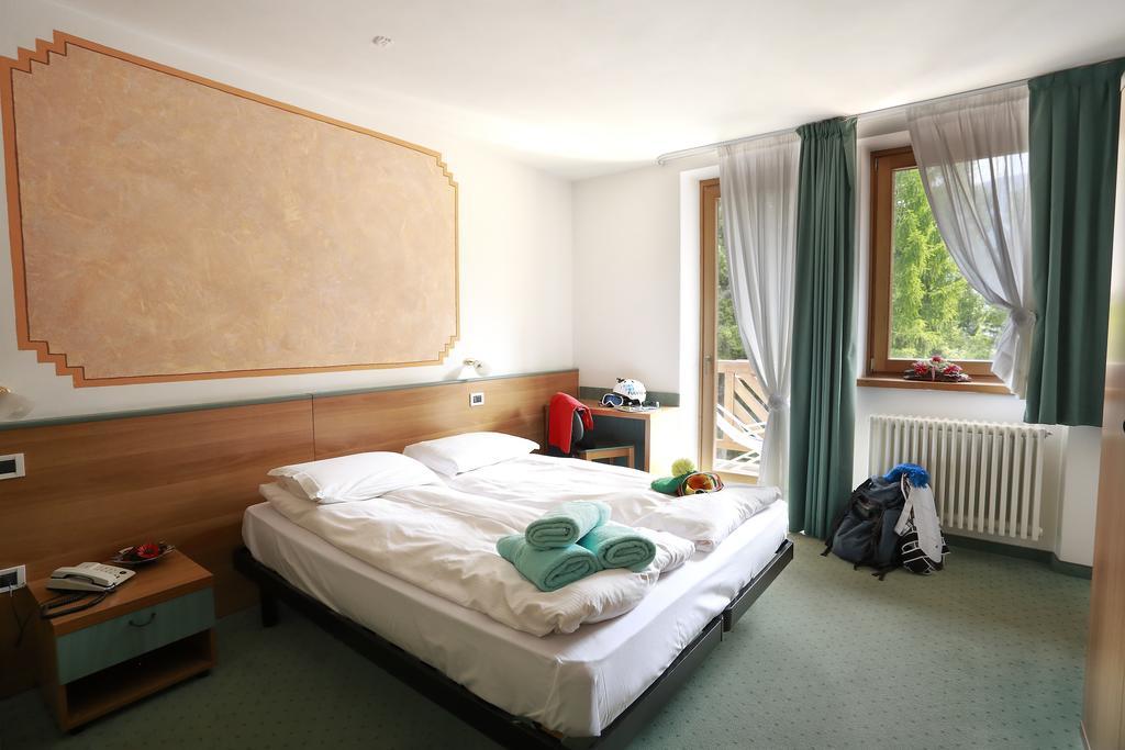 Hotel Fantelli Folgarida Kültér fotó